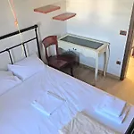Luxurious Venetian 3 Floor House In The Old Port