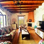 Oia Residence, Private And Peaceful