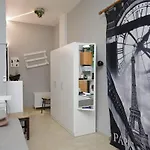 Central Cozy And Lovely House
