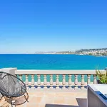 Kumka Seafront Suite