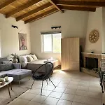 Lupin Fodele Home Near The Beach