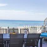 Zen Beachfront Apartment
