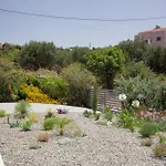 Villa Apeiro In Plaka Chania 3 Bedroom All Ensuite Sea Views