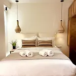 The Lagoon - Coastal Living - Beachfront Luxury Stay - Adults Only