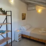 Lemonia Apartment With Yard