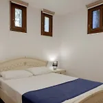 Turtulli Luxury Stone Villas - Private Pool Oasis
