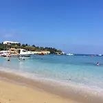 The Sea & Garden Studio 1