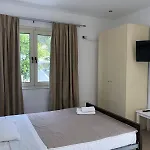 Antonios Hotel Apartments