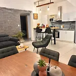 Evis House
