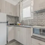 Spacious Flat For Friends & Couples With Balcony