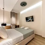 Kia'S City Retreat