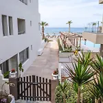 Chrispa'S Seaside House