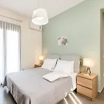 Lovely Villa In Adelianos Kampos With Private Pool