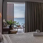 Coastline Of Paradise Luxury