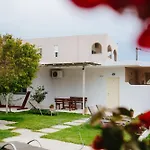 Finikas Apartments