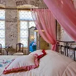 La Strada Suites Hotel