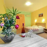 Hotel Zante Inn