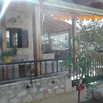 Knossos Traditional House