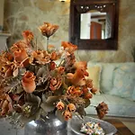 Orsalia Luxury Suites
