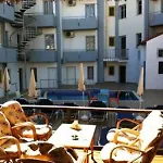 Hotel Averinos
