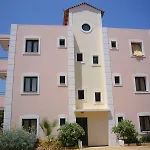 Pella Apartments