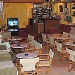Costantonia Holiday Apartments
