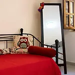 Amyrsa'S House Of Character