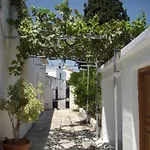 House Roussa Ekklisia
