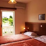 Hiona Villa