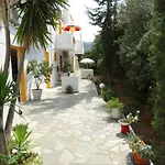 Villa Sun Kiss Apartments