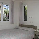 Ran-Mari Apartments