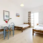Aris Apartments