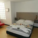 Hotel Seven