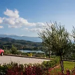 Aksos Suites