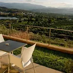 Aksos Suites