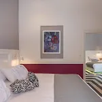 Elia Portou Rooms