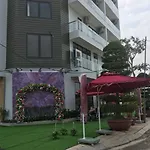 Golden Dream Hotel