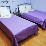 Alexandra'S Art Apartment