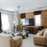 Luxury Modern Apartment 135M