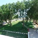 Anavaloussa Apartments