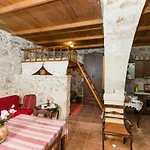 Irini΄S House