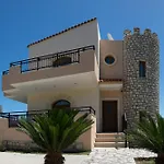 Villa Tinadora