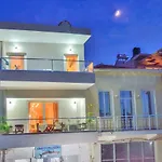 Fillis Luxury Maisonette