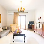 Iaspis Apartment