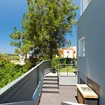 Nisos Villa, Walking Distance To The Beach & Shops, By Thinkvilla