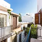Otto - Spacious Old Town House