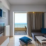 Seafront Deluxe Apartment
