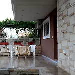 Summery Apartment
