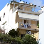 Marinakis Sea View Studios