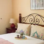 Elizabeth'S Place